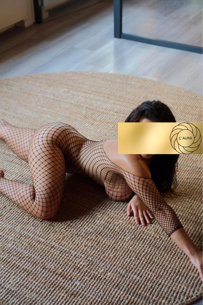 Eva - masseuse tantrique L'Aura Tantra Bruxelles
